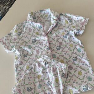 Roller Rabbit White Short Pajama Set with Pastel Egg Print